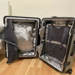 the north face All Weather 4 Wheeler Luggage 30”