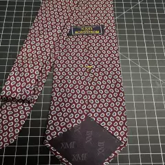 XMI Silk Tie. Maroon w Blue Paisley. 59” x 3.75”