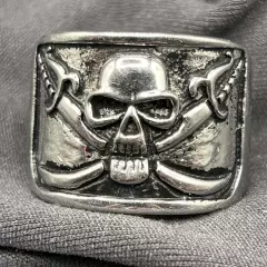 Skull and Cross Swords Ring Size 11-1/2 Pirate Goth Jewelry Thick Used