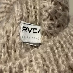 RVCA Women's Beanie ALICE Knit Pom Pom - One Size - NWT LAST ONE LEFT