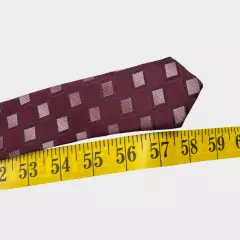 Kenneth Cole Reaction Burgundy Red Cube Checker Geometric Silk Tie 3.5" x 58"