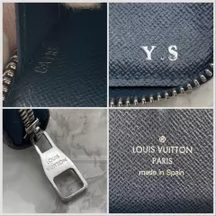 Very good condition Louis Vuitton Organizer Taiga long wallet in navy Men's Rare