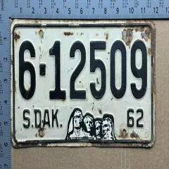 1962 South Dakota license plate 6-12509 Brookings Mount Rushmore 16500