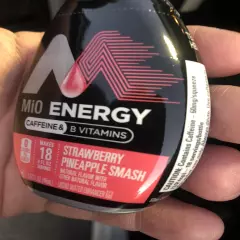 (12) Mio Energy strawberry pineapple smash