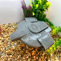 Star Trek aquarium decor - enterprise and defiant