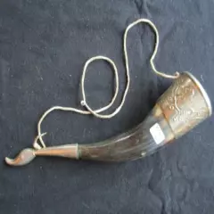 POWDER HORN, WITH METAL HAMMERED DESIGNED ENDS, DRINKING HORN OTT-0521*05492