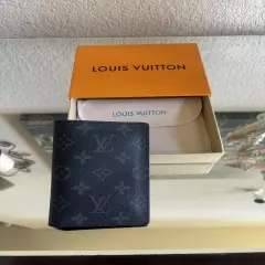 louis vuitton passport Holder