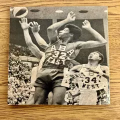 1973-1974 WILT CHAMBERLAIN on Cover of Pro Basketball Factbook Magazine Annual