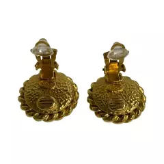 CHANEL 95A engraved Coco mark GP pearl earrings accessories gold plated White