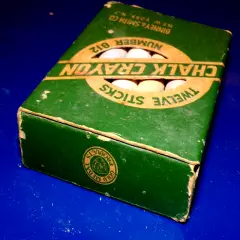 Vintage Box Binney & Smith Chalk Crayons No.812