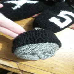 4 KNIT GOLF CLUB Head COVERS with POM POMS Black and White