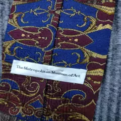 the metropolitan museum of art Mens. Silk Tie