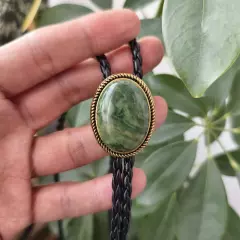 Golden Green Forest Jade Bolo Tie Wedding Necklace for Men Women Western Cowboy