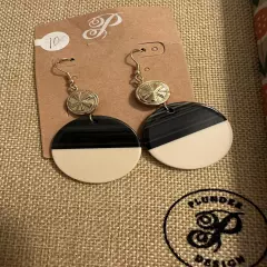 Plunder Earrings black & off white dangle gold accent nice L@@K!