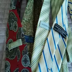 4 Lot Mens Designer Ties Hayes Beene Manzini Charlston