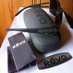 NEW REVO RE3069 001/X7 MATTE BLACK / POLARIZED GRAY MIRROR SILVER GRADIENT 