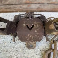 Vintage Victor No.2 Coil Spring Trap Animal Trap Co.