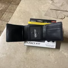 Exact Fit Carry Solution Wallet