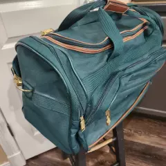 Voyager Green Duffle Bag New/Clean