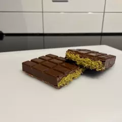 Viral Dubai Kunafa Pistachio Chocolate Bar