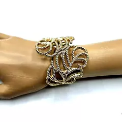 Leaf Shaped Clamper Bracelet Gold Toned Opens On Top One Size Fits Men Fashion