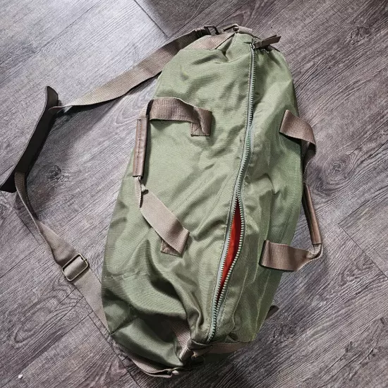 goodfellow duffle bag