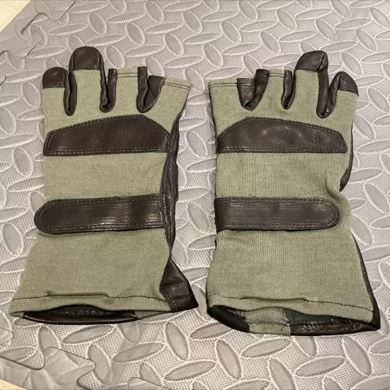 Wiley X Aries Made In USA Foliage Green NAVAIR Flight Gloves Large Pilot Aviator