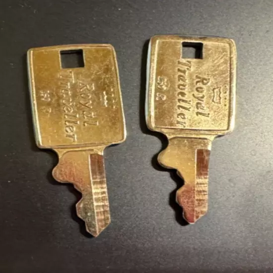 Vintage Royal Traveller 2 Matching Luggage Keys Marked 160 R