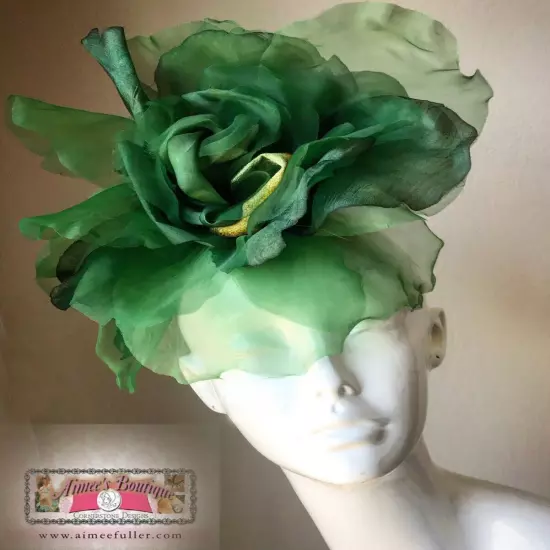 Christmas Fascinator Derby Hat Green Silk Holiday Cocktail Hat Melbourne Cup