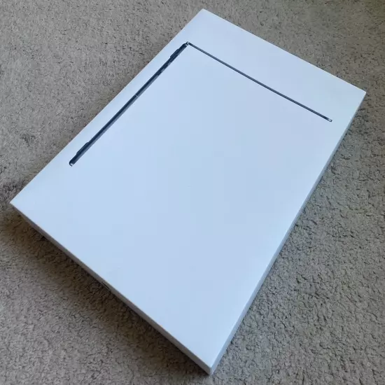 Apple MacBook Air 15 inch - Empty Box