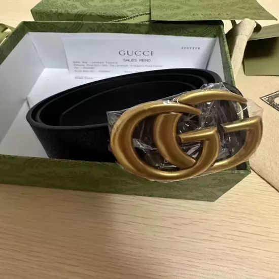 GUCCI GG Moment Gold Shiny Buckle Black Leather Belt