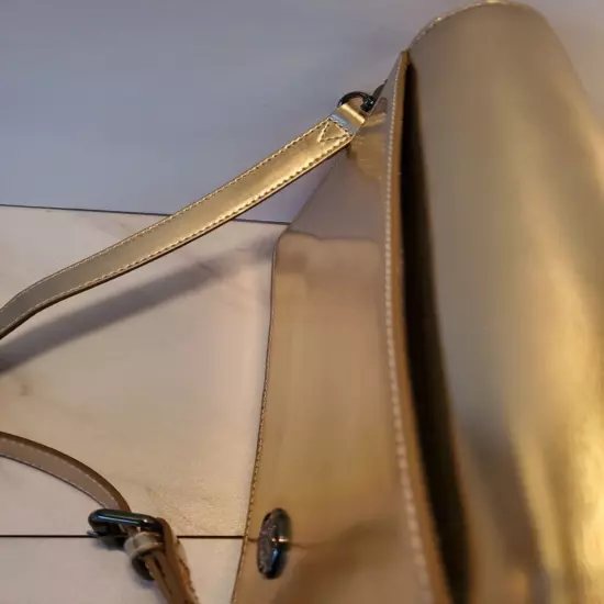 NWOT Gold Vince Camuto Crossbody With Detachable Strap