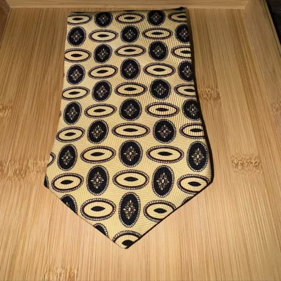 Barbara Blank Beige Geometric Silk Tie - 62L 4.0W