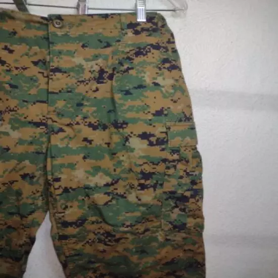 Men's Dark Brown, Green, Digital Camouflage Military Size 31-35 Double lined. A