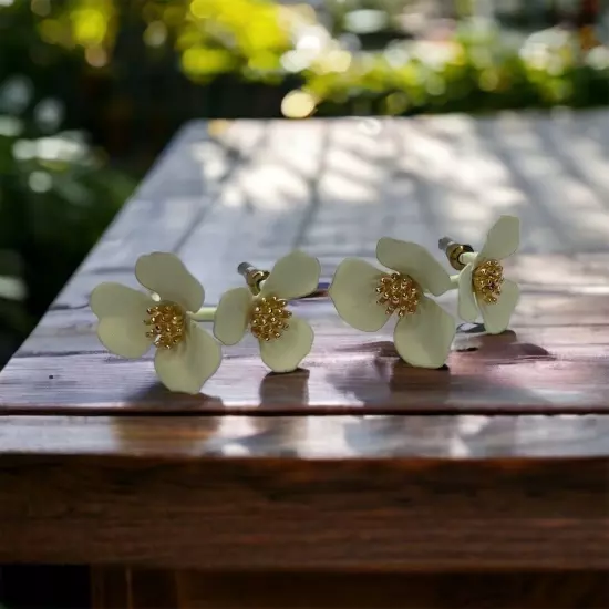 Floral Hoop Earrings Cream and Gold