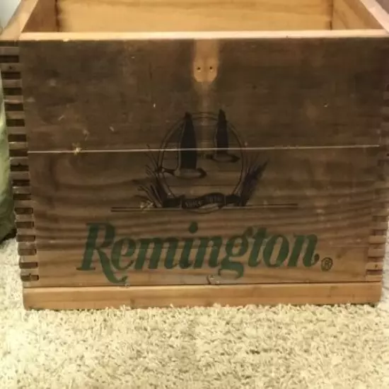 Remington UMC Club Shell Ammunition Box with Flying Duck Scene Remington Country