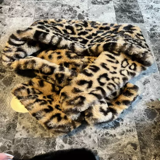 Cheetah Print Winter Set (2 Pairs Gloves, Hat, Scarf)