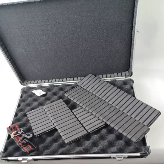 NEW Voyager 18" x 6" x 13" Multi-Use Hard Aluminum Equipment Case, with keys.