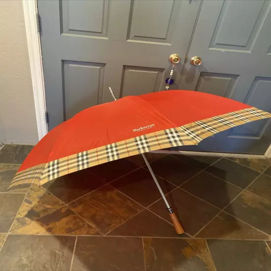 VTG Burberrys Umbrella Perfumes Red Nova Check Wooden Handle Golf Large 