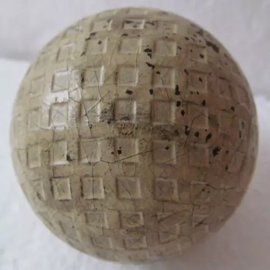 VINTAGE OLD SQUARE MESH GOLF BALL-NO NAME MOST OF ORIGINAL PAINT NO STRIKE MARKS