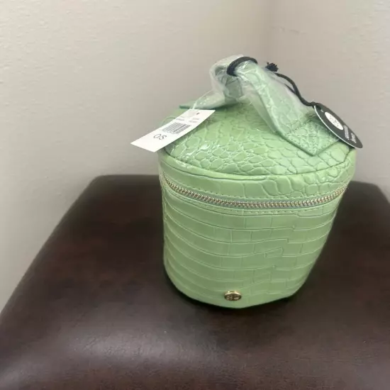 Samantha Brown To-Go CROCO Toiletry Organizer SAGE GREEN nwt