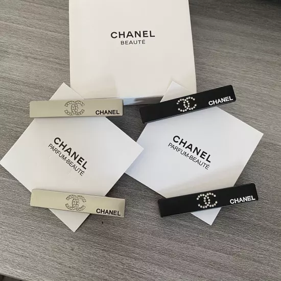 Chanel Beauty Hairpin / Chanel Hair Accessories