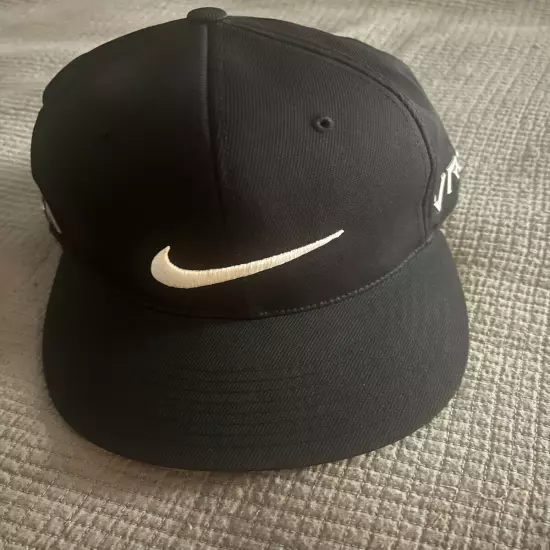 Nike Flex Fit Golf Hat 