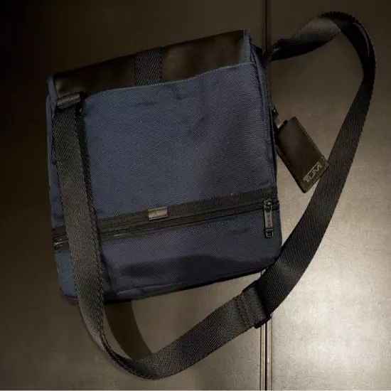 Tumi Shoulder Bag Expandable