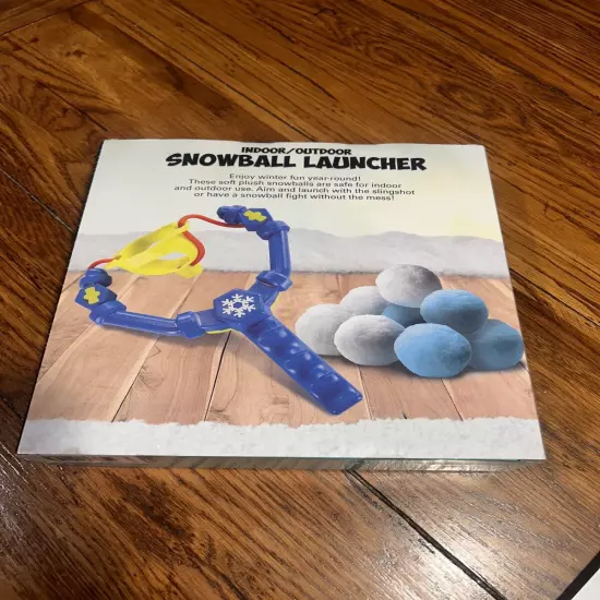 NIB - Premier Finds Indoor/Outdoor Snowball Launcher Slingshot - 8 Snowballs