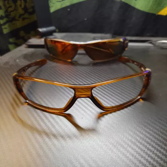 Oakley Offshoot Sunglasses - 24k Gold Iridium Lens - Grey Ink/Dark Amber Frames