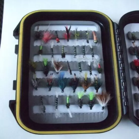 WATERPROOF FLYBOX OF ASSORTED TROUT FLIES.. UNUSED.GOOD VARIETY.(No.892)