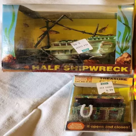 Penn Plax Vintage Action Half Shipwreck &Treasure Chest NIB Aquarium Decor Lot