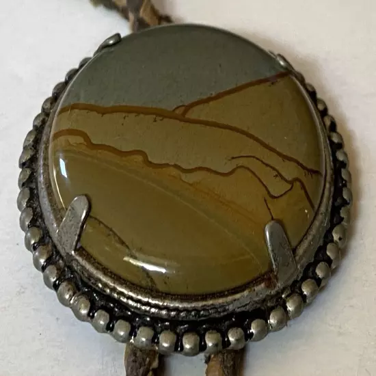 OLD Vintage JASPER DESERT SCENE BOLO TIE Western PENDANT NECKLACE