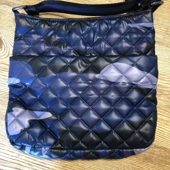 NEW Oliver Thomas Quilted Kitchen Sink Cellphone Crossbody Bag Purse Blue Camo